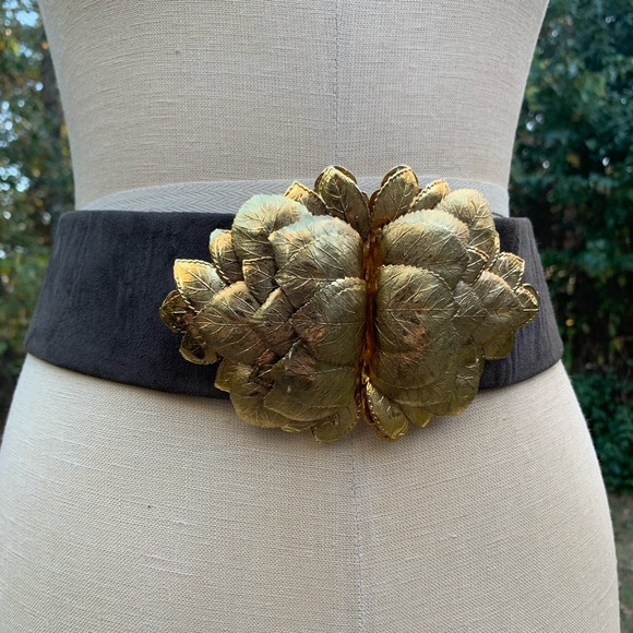 Vintage Leather/Suede & Brass Leaf Belt - Picture 6 of 16